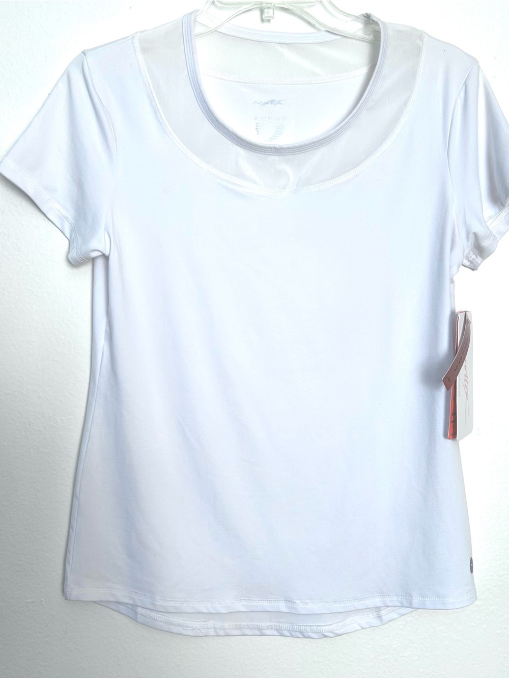 NWT X by Gottex White Women’s M Mesh Vented Neckline Short Sleeve Athletic